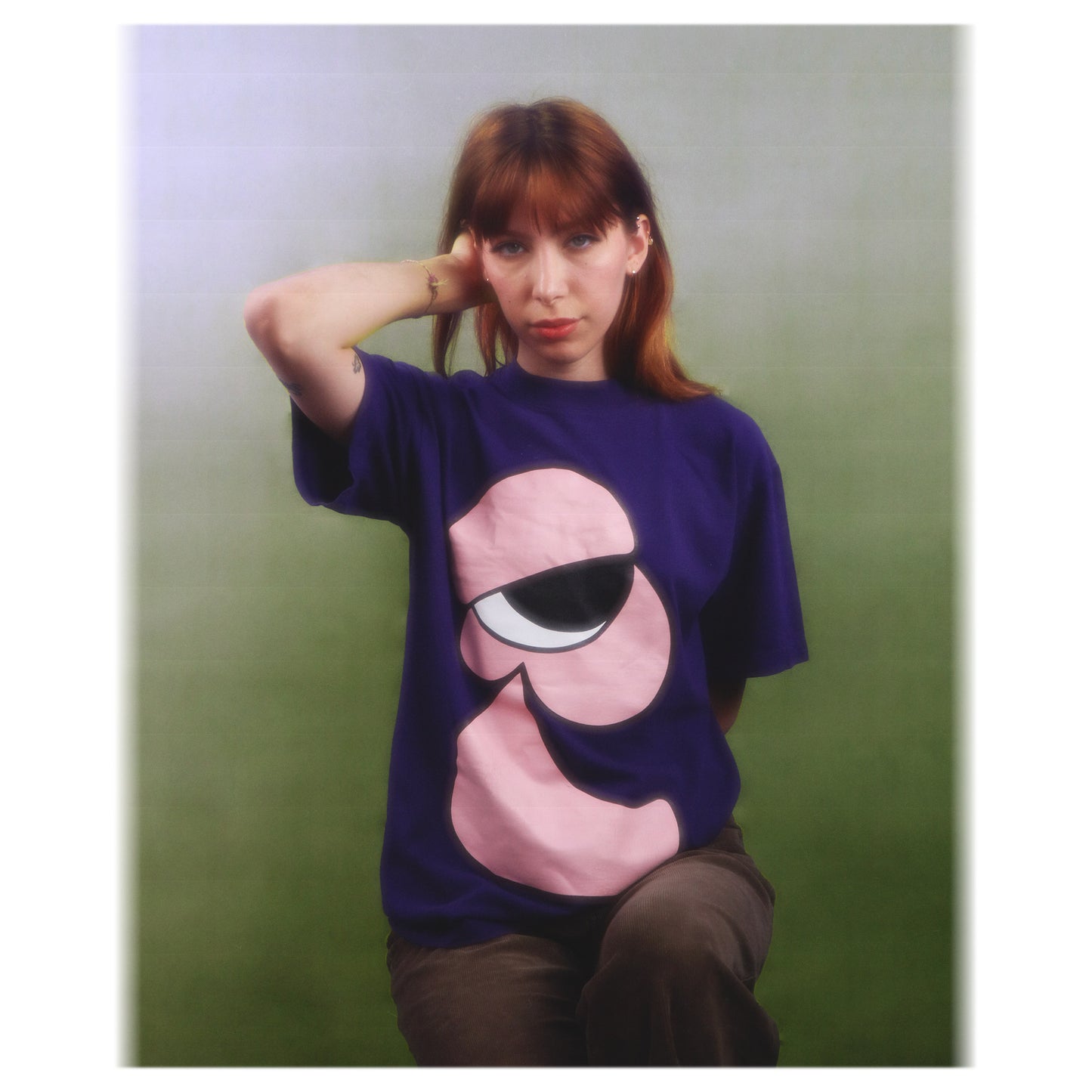 Kilroy Sitting Tee - Purple